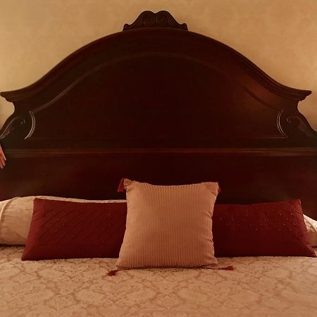 1896 House Country Inn - Barnside Inn Уильямстаун Экстерьер фото